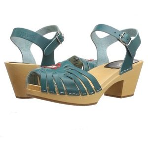 Swedish Hasbeens Teal Red Huarache Heel Clog Sz. 6